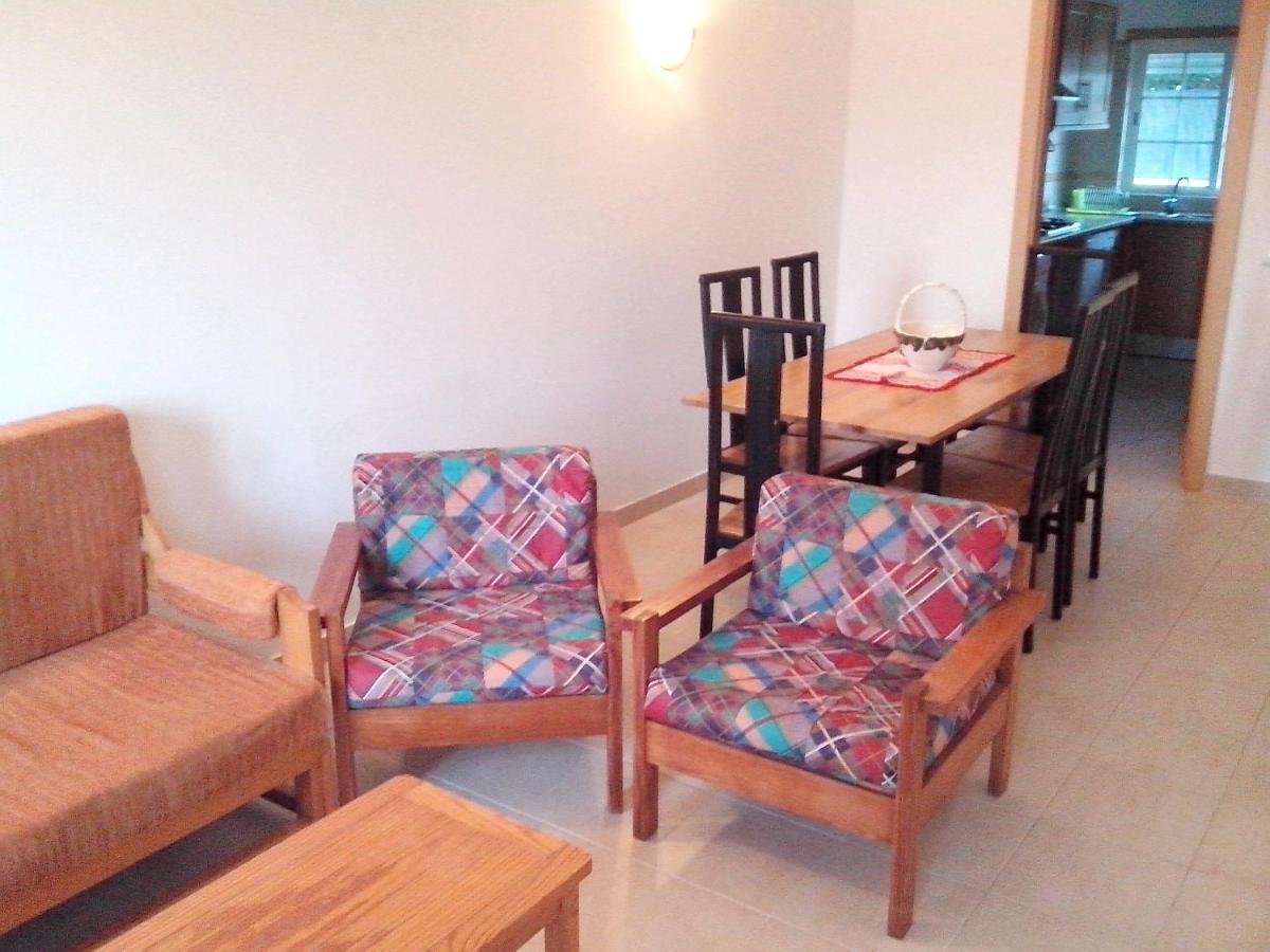 Seaside Oasis: 2-bedroom With Pool And Wi-fi *