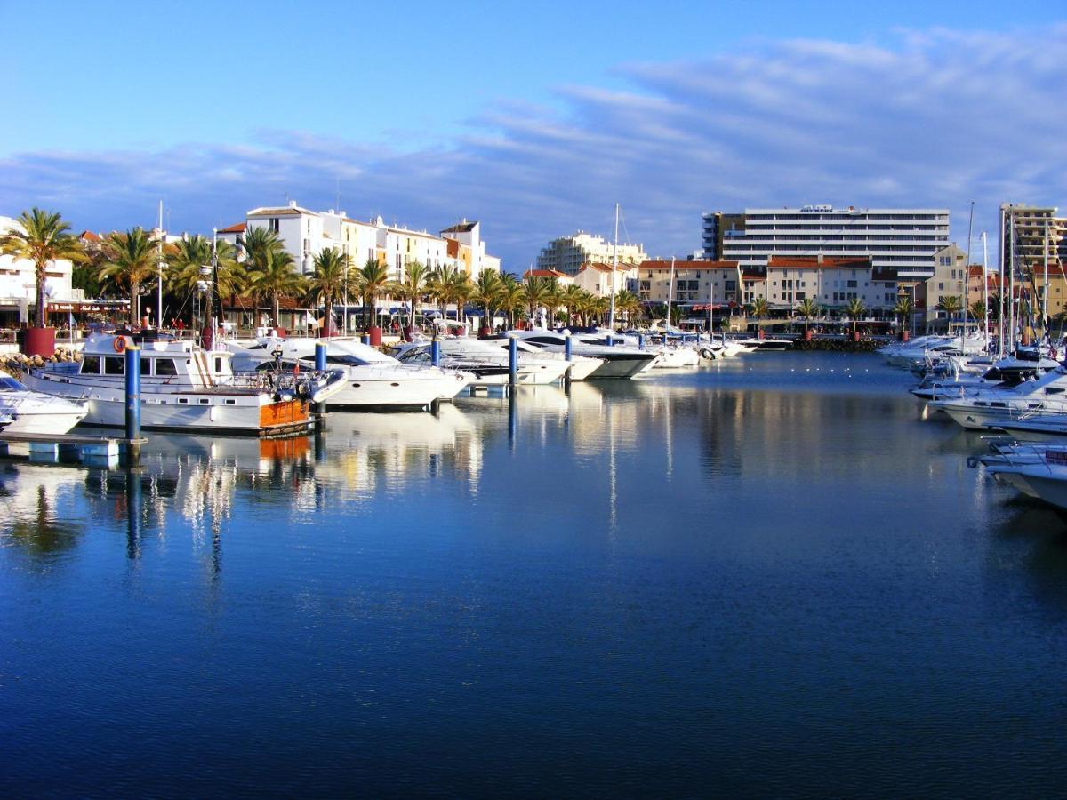 Seaside Oasis: 2-bedroom With Pool And Wi-fi Albufeira